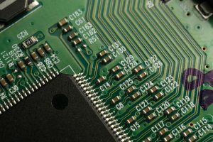 Differential signal lines for an IC mounted on a PCB-1000×667